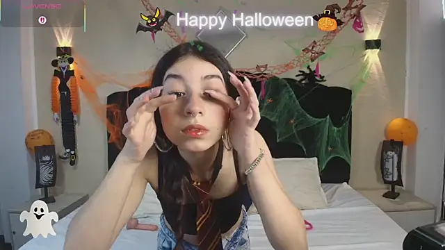 Snapshot of GabySweett_ chatting on October 30, 2025, 12:47 pm GabySweett online show from October 30, 2025, 12:47 pm