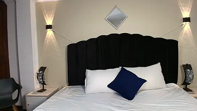 Snapshot of GabySweett_ chatting on October 14, 2025, 11:44 am GabySweett online show from October 14, 2025, 11:44 am