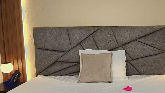 Snapshot of GabySweett_ chatting on March 24, 2026, 1:44 pm GabySweett online show from March 24, 2026, 1:44 pm