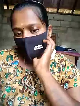 Tamil Hot Sandy online show from November 22, 2025, 4:33 am