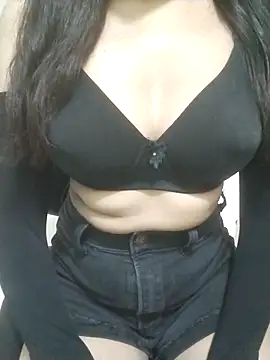 Snapshot of Rosie_Star chatting on October 15, 2025, 7:16 am Rosie Star online show from October 15, 2025, 7:16 am