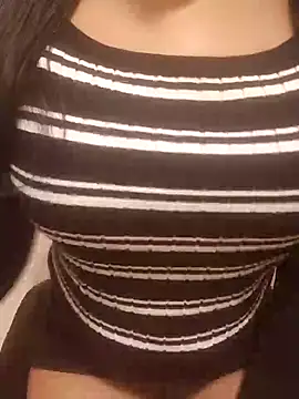 Snapshot of Rosie_Star chatting on November 9, 2025, 5:11 am Rosie Star online show from November 9, 2025, 5:11 am