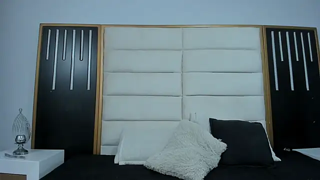 EliDurann online show from December 3, 2025, 11:42 am