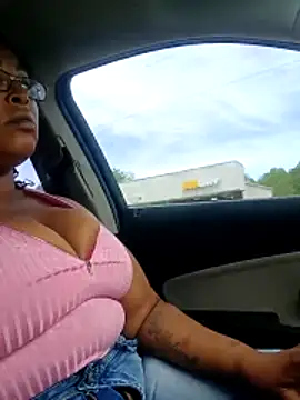 Snapshot of LaNastyy chatting on April 13, 2026, 5:39 pm LaNastyy online show from April 13, 2026, 5:39 pm