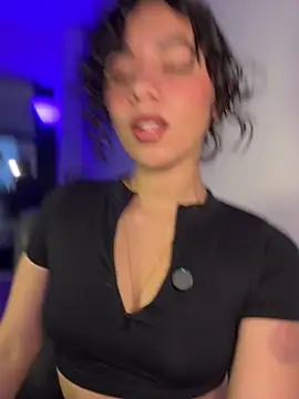 Capricho 01 online show from April 30, 2026, 8:57 pm