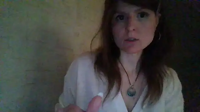 Arivonne online show from February 5, 2026, 9:32 pm