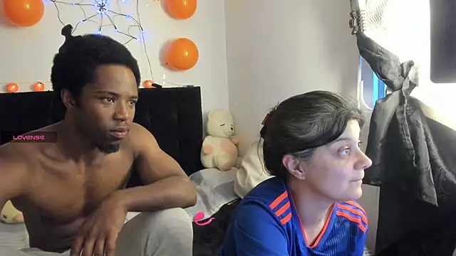 Yin yang hot online show from October 22, 2025, 10:30 pm