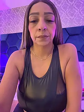 Snapshot of Angelina_Roa chatting on July 6, 2026, 2:13 pm Angelina Roa online show from July 6, 2026, 2:13 pm