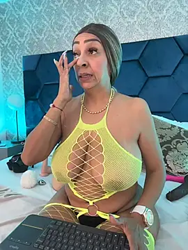 Snapshot of Angelina_Roa chatting on June 30, 2026, 2:28 pm Angelina Roa online show from June 30, 2026, 2:28 pm