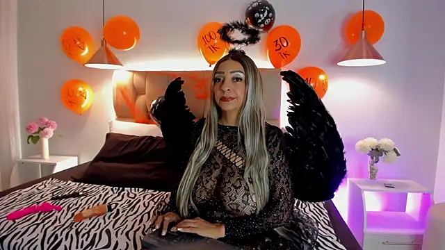 Snapshot of Angelina_Roa chatting on October 31, 2025, 1:41 pm Angelina Roa online show from October 31, 2025, 1:41 pm