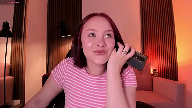 Snapshot of MAGIC_VERA chatting on August 4, 2026, 3:22 am MAGIC VERA online show from August 4, 2026, 3:22 am