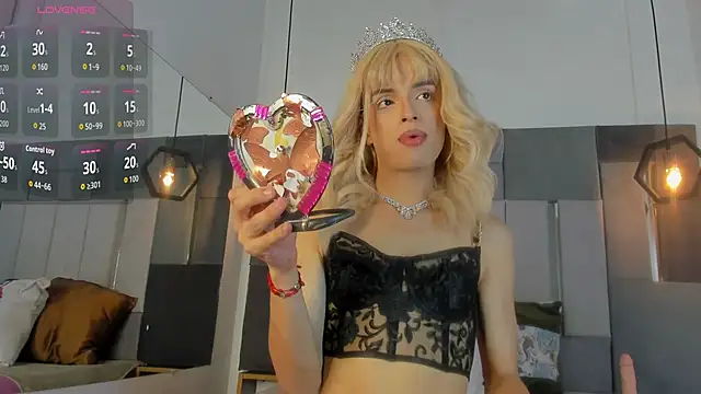 NoahVidall online show from October 18, 2025, 5:31 am