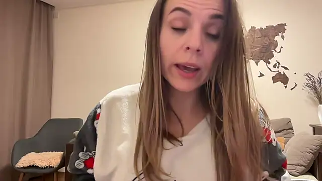 AnnieLove7722 online show from October 13, 2025, 11:16 pm