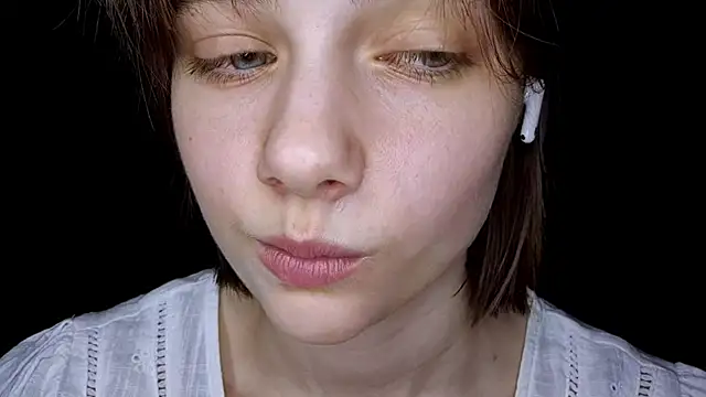 Snapshot of ExitedTroth chatting on April 18, 2026, 7:58 pm ExitedTroth online show from April 18, 2026, 7:58 pm