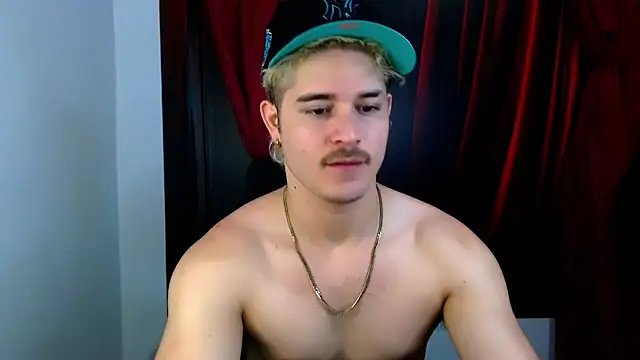 AlexPiersss online show from November 5, 2025, 7:06 pm