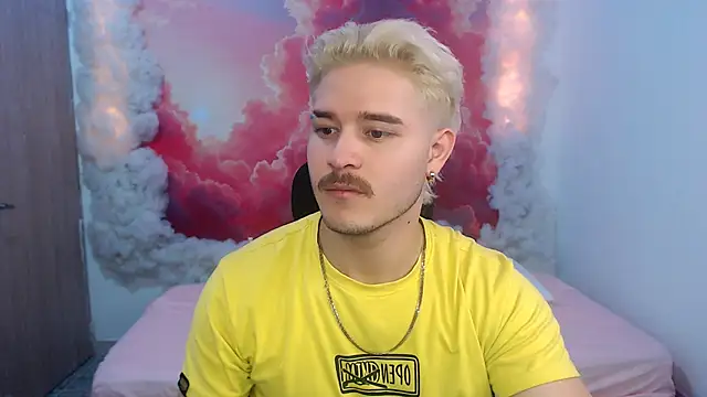 AlexPiersss online show from October 20, 2025, 7:14 pm