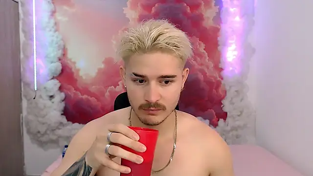 AlexPiersss online show from October 21, 2025, 7:24 pm