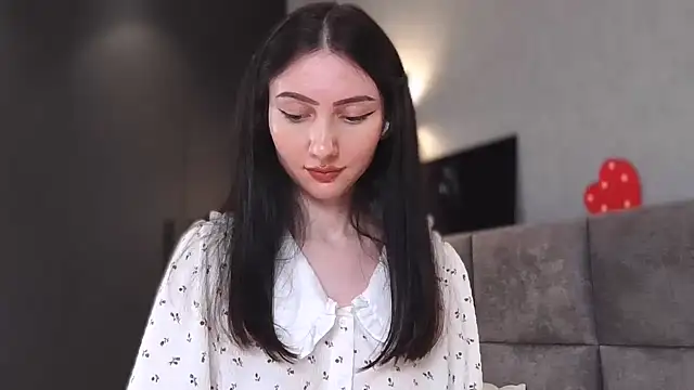 Snapshot of AnaMoonlight chatting on November 10, 2025, 6:02 pm AnaMoonlight online show from November 10, 2025, 6:02 pm