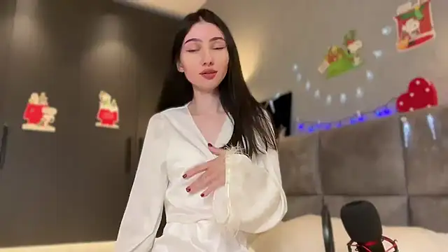 Snapshot of AnaMoonlight chatting on December 14, 2025, 4:18 am AnaMoonlight online show from December 14, 2025, 4:18 am