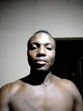 Snapshot of Roughdriler chatting on October 3, 2025, 2:04 am Roughdriler online show from October 3, 2025, 2:04 am