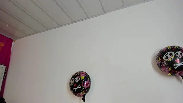 XaanderGrey online show from October 6, 2025, 7:25 pm