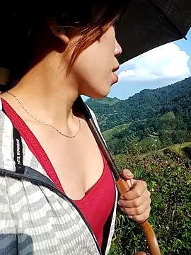 nhinhi-sexy online show from October 17, 2025, 8:17 am