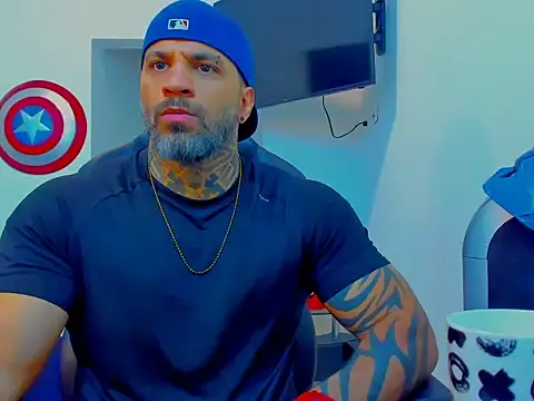 Snapshot of JoshRigby chatting on October 16, 2025, 7:11 pm JoshRigby online show from October 16, 2025, 7:11 pm