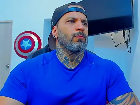 Snapshot of JoshRigby chatting on November 28, 2025, 8:53 pm JoshRigby online show from November 28, 2025, 8:53 pm