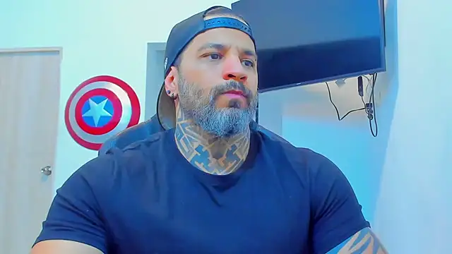 Snapshot of JoshRigby chatting on December 14, 2025, 7:19 pm JoshRigby online show from December 14, 2025, 7:19 pm