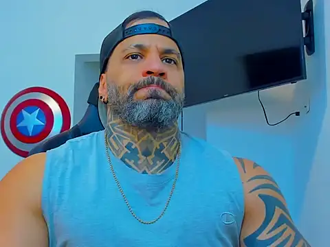 Snapshot of JoshRigby chatting on October 10, 2025, 9:15 pm JoshRigby online show from October 10, 2025, 9:15 pm