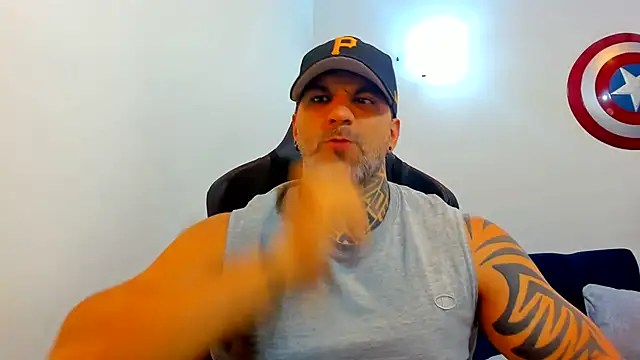 Snapshot of JoshRigby chatting on August 5, 2026, 8:25 pm JoshRigby online show from August 5, 2026, 8:25 pm