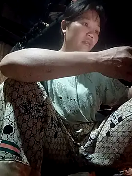 bree-zz online show from February 4, 2026, 11:55 pm