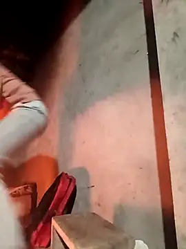 Snapshot of bree-zz chatting on December 2, 2025, 10:55 pm bree-zz online show from December 2, 2025, 10:55 pm