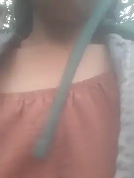 Snapshot of bree-zz chatting on November 20, 2025, 8:48 am bree-zz online show from November 20, 2025, 8:48 am