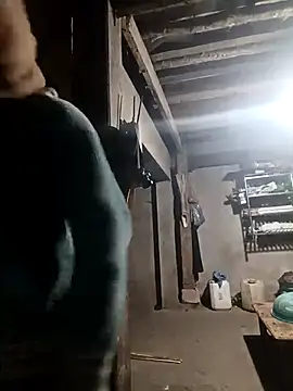 Snapshot of bree-zz chatting on December 4, 2025, 12:53 am bree-zz online show from December 4, 2025, 12:53 am