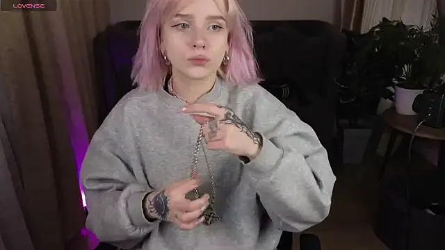 MayWins online show from January 31, 2026, 9:02 pm