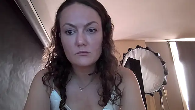 Snapshot of sexybriiiixoxo chatting on April 29, 2026, 5:30 pm sexybriiiixoxo online show from April 29, 2026, 5:30 pm