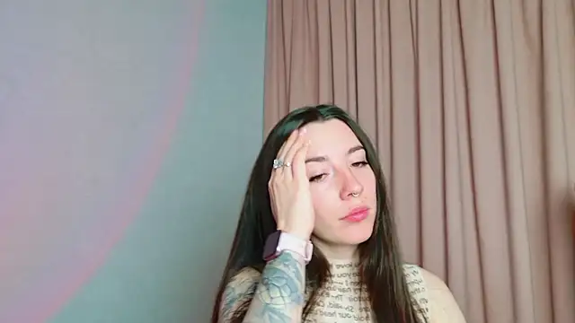 Snapshot of Curious_Lily chatting on October 15, 2025, 1:15 am Curious Lily online show from October 15, 2025, 1:15 am