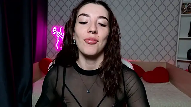 Curious Lily online show from May 7, 2026, 12:37 am
