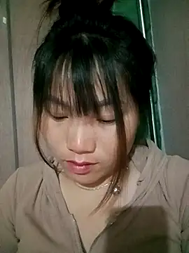 min-xinh online show from May 2, 2026, 2:55 pm