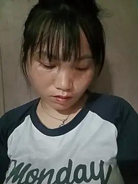 Snapshot of min-xinh chatting on July 6, 2026, 8:33 pm min-xinh online show from July 6, 2026, 8:33 pm