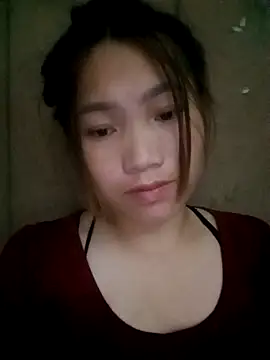 min-xinh online show from October 7, 2025, 8:32 pm