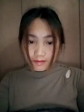 min-xinh online show from December 13, 2025, 8:04 pm