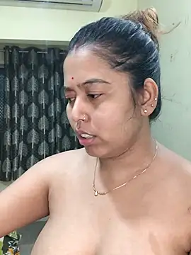 Hot Misti 69 online show from April 24, 2026, 5:26 pm