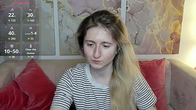 CamillaDreamer online show from April 29, 2026, 6:14 pm