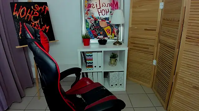 Snapshot of CamillaDreamer chatting on July 14, 2026, 10:49 pm CamillaDreamer online show from July 14, 2026, 10:49 pm