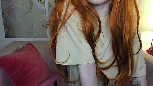 Snapshot of CamillaDreamer chatting on June 8, 2026, 12:38 pm CamillaDreamer online show from June 8, 2026, 12:38 pm