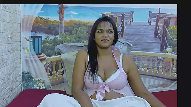 Snapshot of indianswtbella chatting on July 9, 2026, 5:23 pm indianswtbella online show from July 9, 2026, 5:23 pm