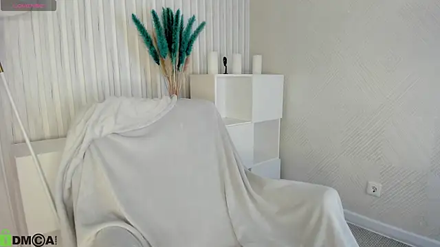 Snapshot of KarinaBroks chatting on October 24, 2025, 1:48 am KarinaBroks online show from October 24, 2025, 1:48 am