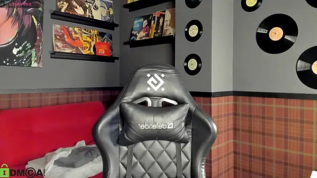 Snapshot of KarinaBroks chatting on December 5, 2025, 9:30 am KarinaBroks online show from December 5, 2025, 9:30 am